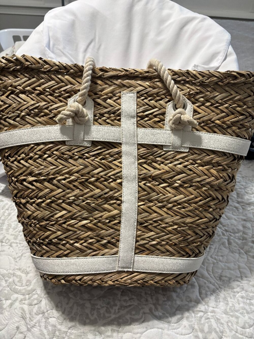 Straw Tote/Beach Bag NWT